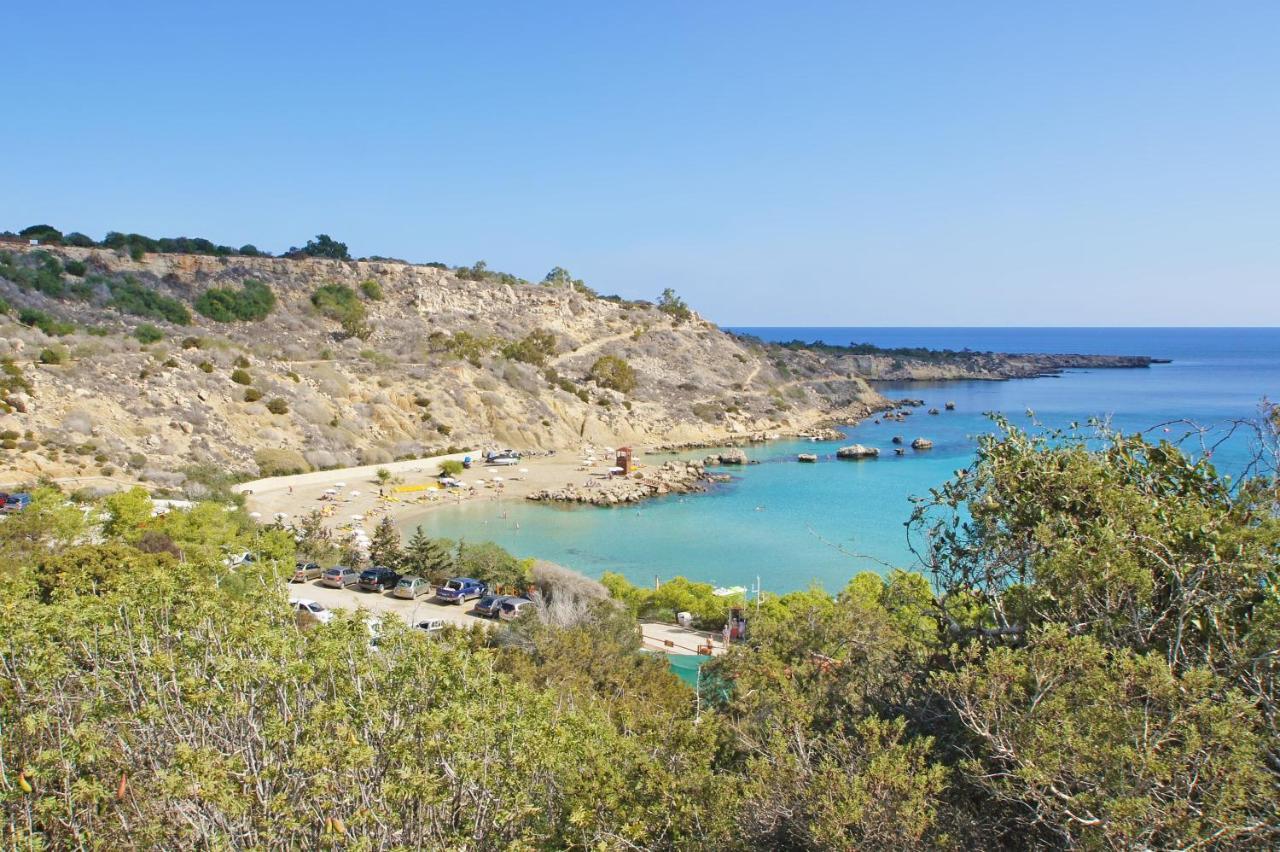 Laila - Coralli Beachfront Apartment Protarász Kültér fotó